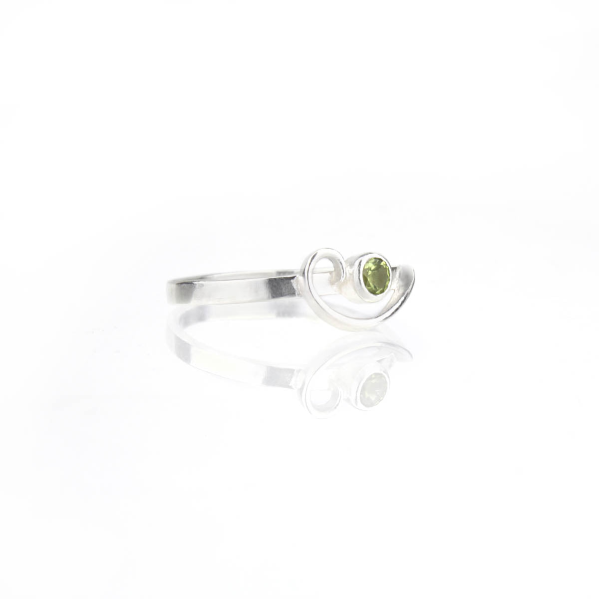 Arabesque Ring with Peridot
