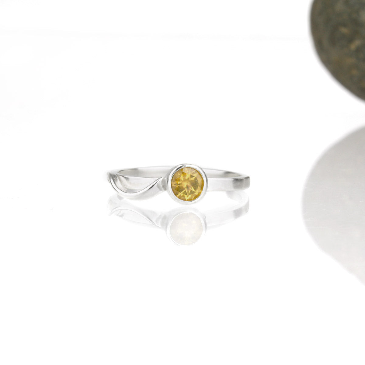 Cascade Ring with 5mm Citrine
