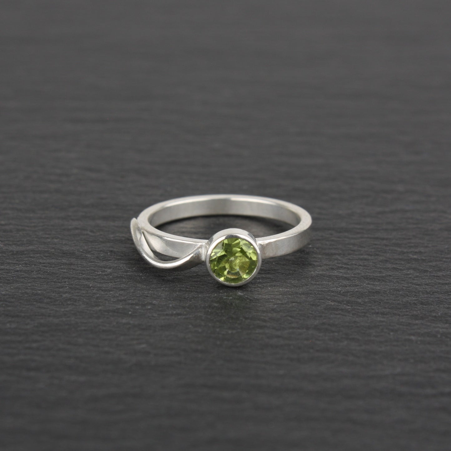 Cascade Ring with 5mm Peridot