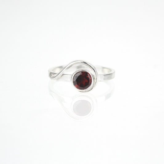 Spiral Ring with 5mm Garnet