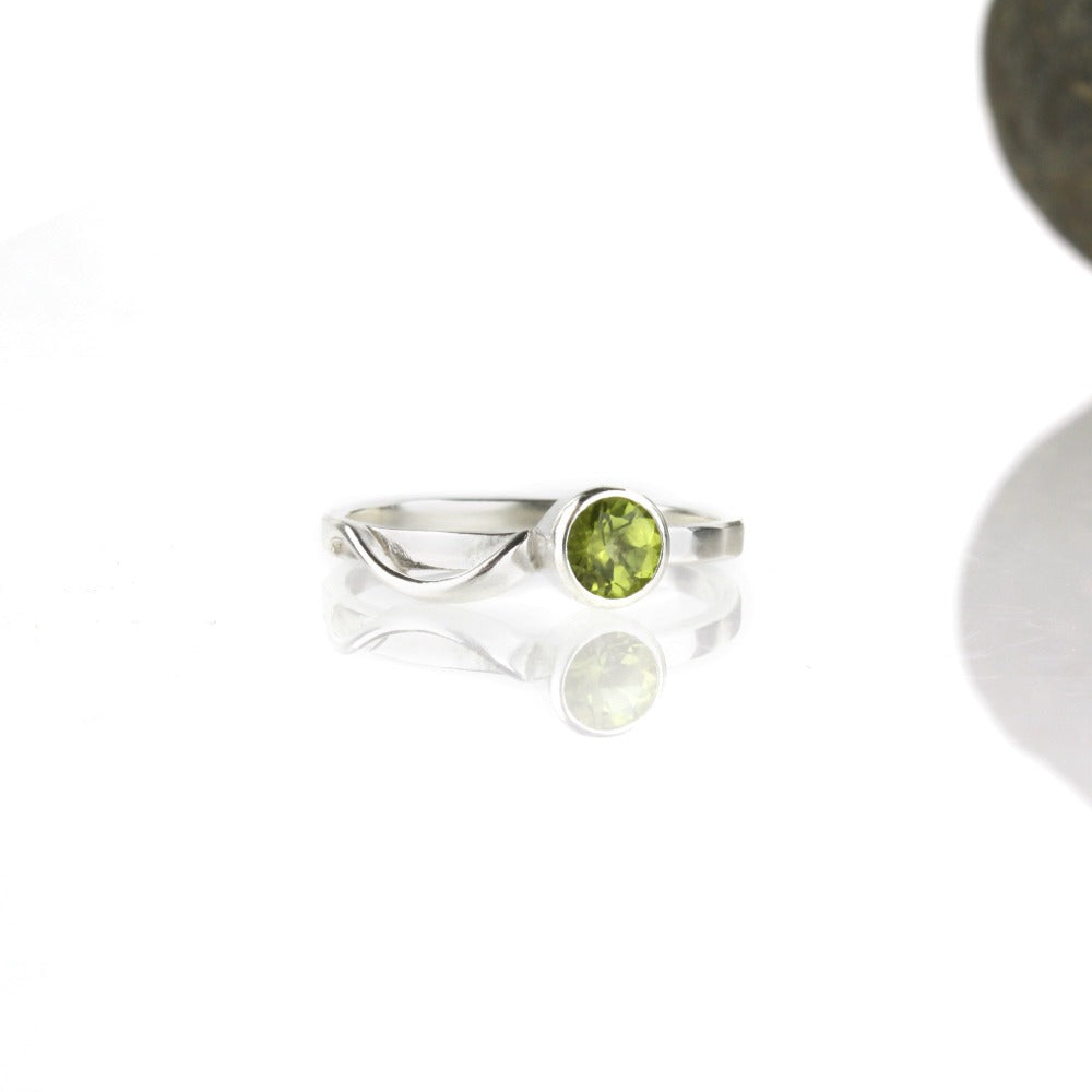 Cascade Ring with 5mm Peridot